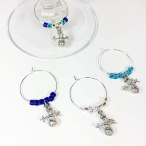 set of 4 wine glass charms with silver snowman charms